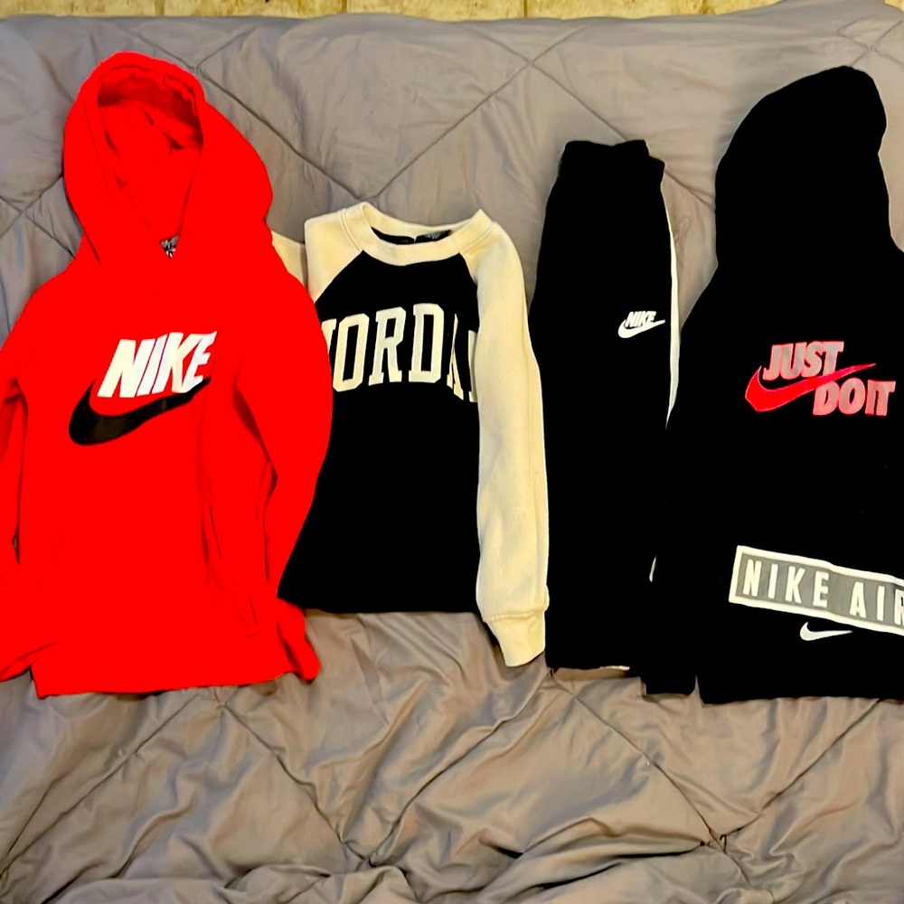 Bundle of Nike 🏀 Air Jordan 🏀 from sizes 4-5